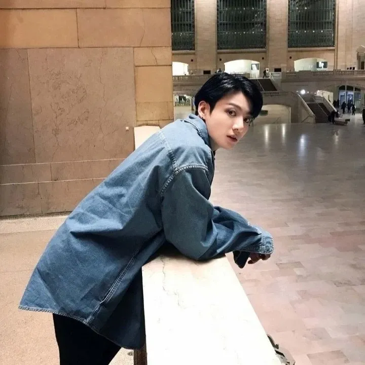 A moment captured by Jungkook (BTS)'s fan