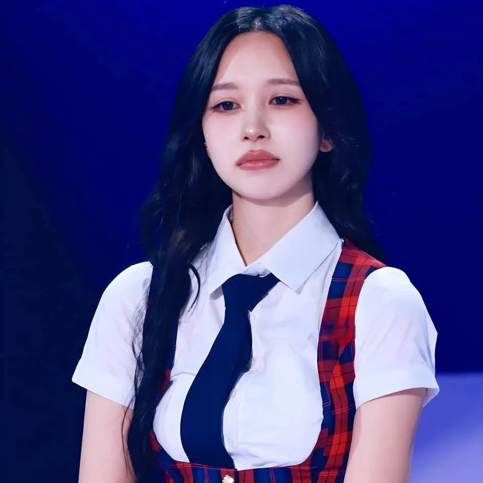 Foto terbaru Mina (TWICE)