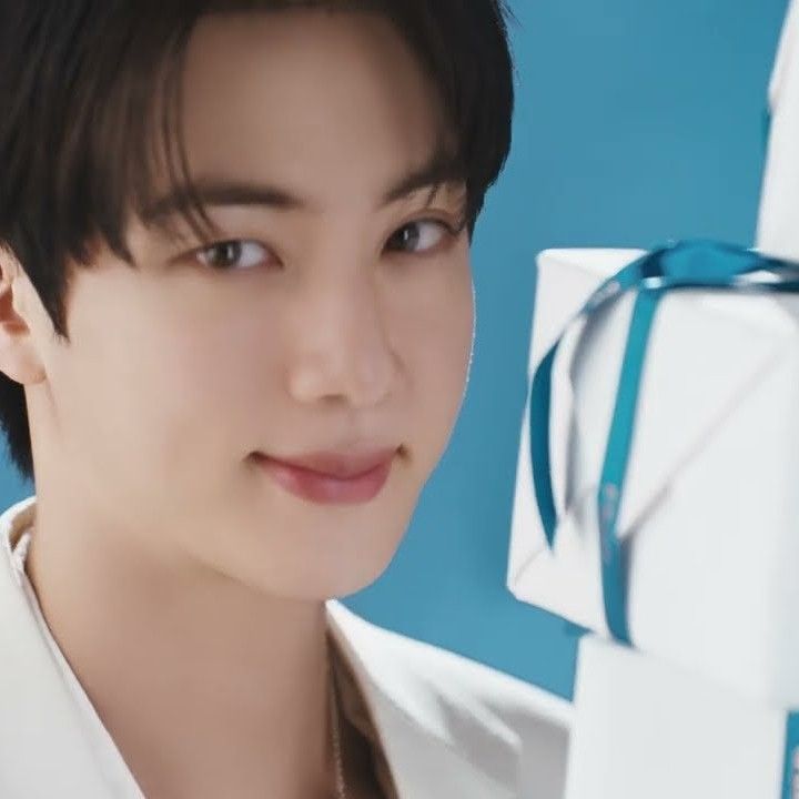 Foto terbaru Jin (BTS)