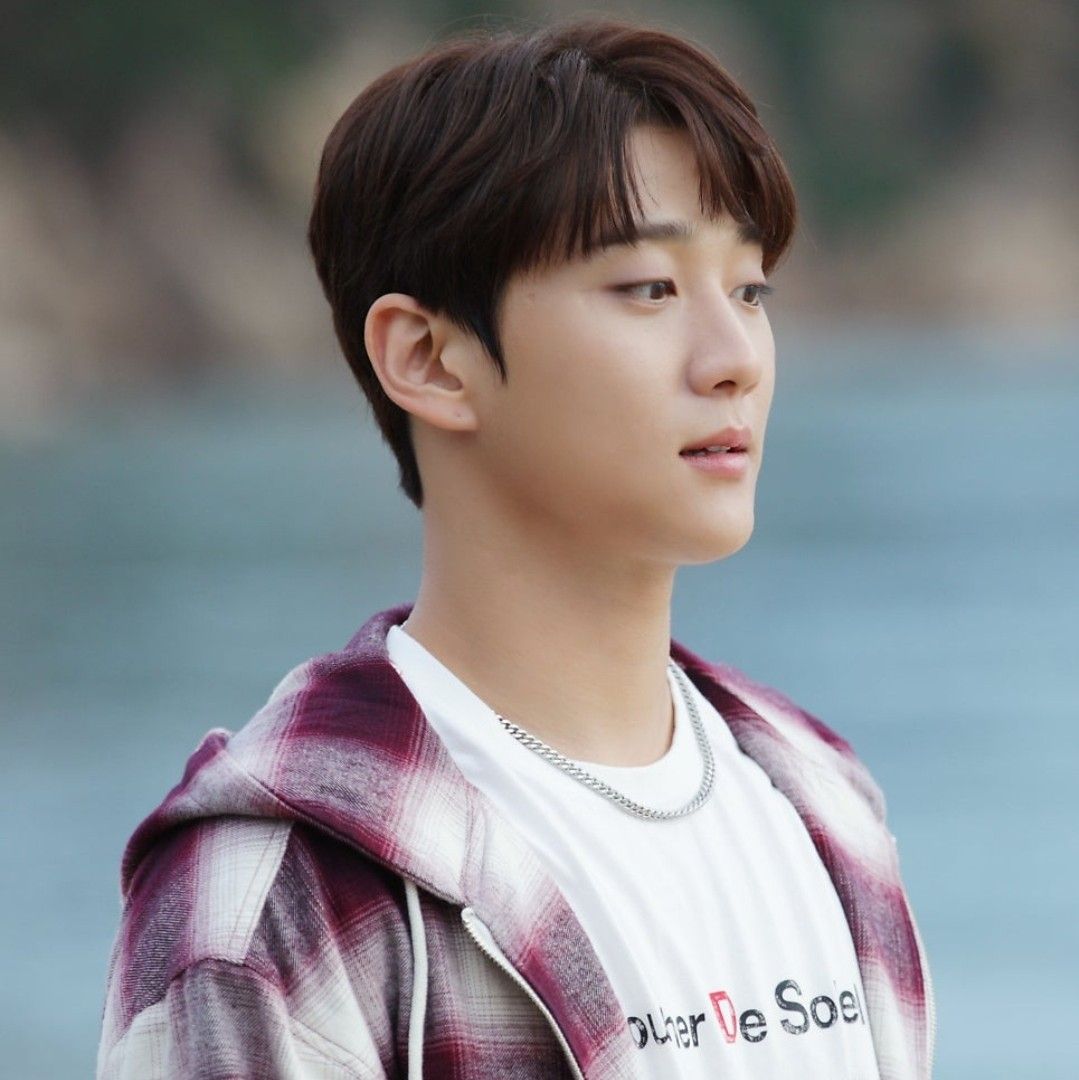 Recent activity shot of Hong Joochan (GoldenChild)