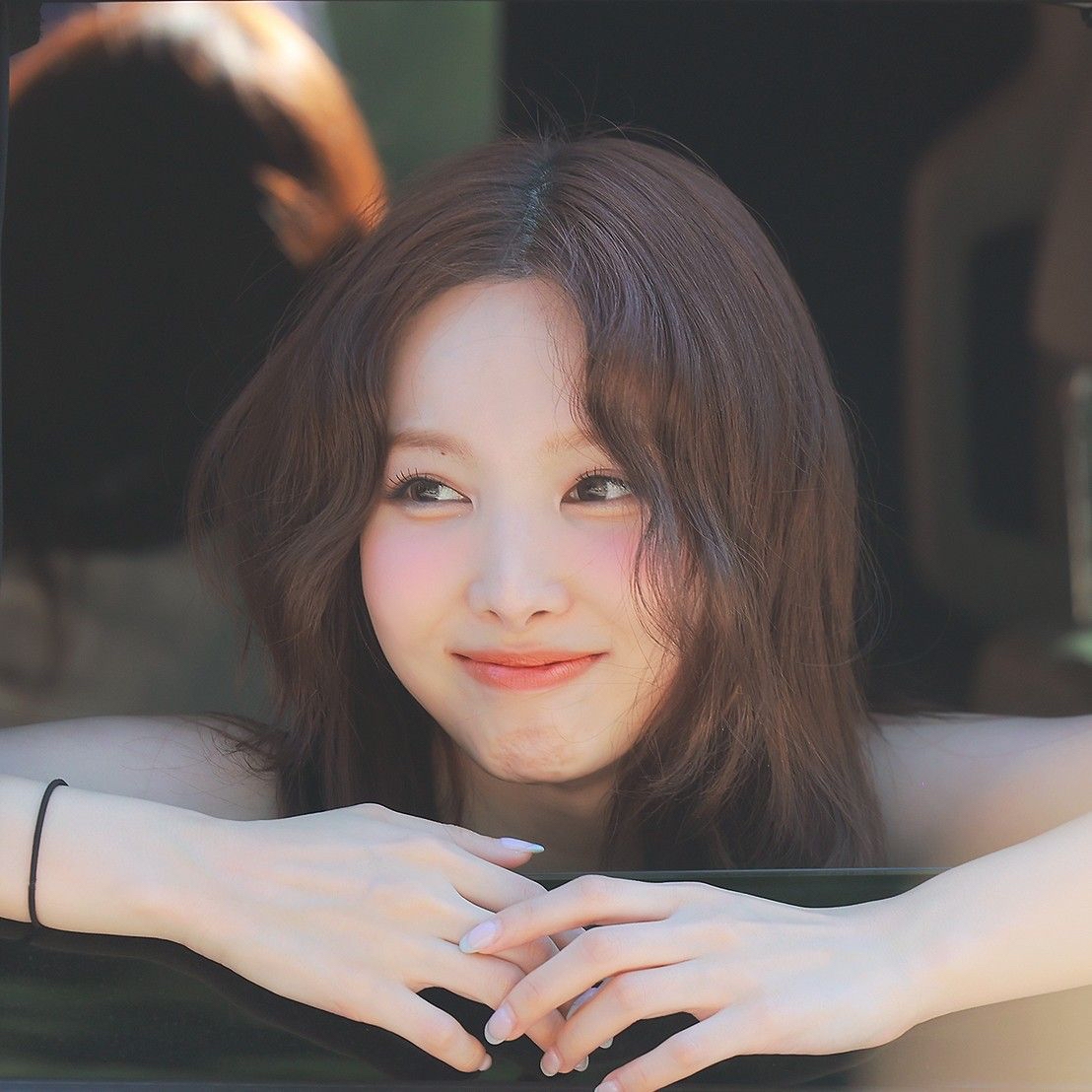 A moment captured by Nayeon (TWICE)'s fan