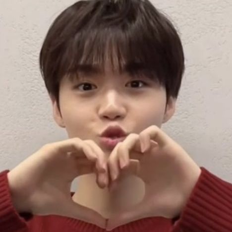 Behind-the-scenes cut of Doyoung (TREASURE)