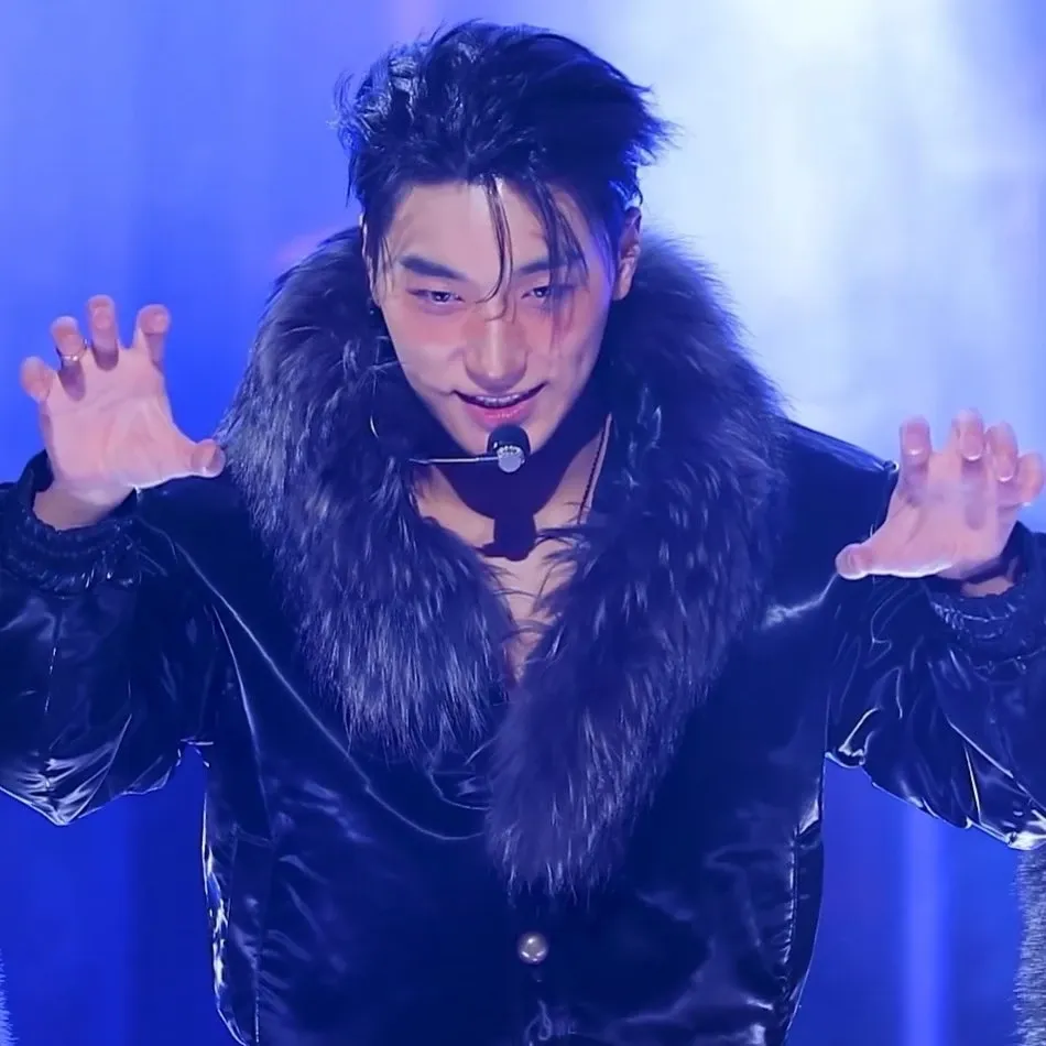 ATEEZ的最新照片