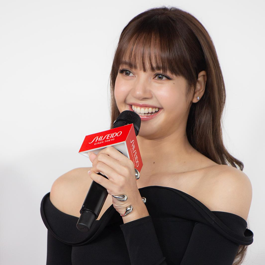 리사 (BLACKPINK)의 최신 사진