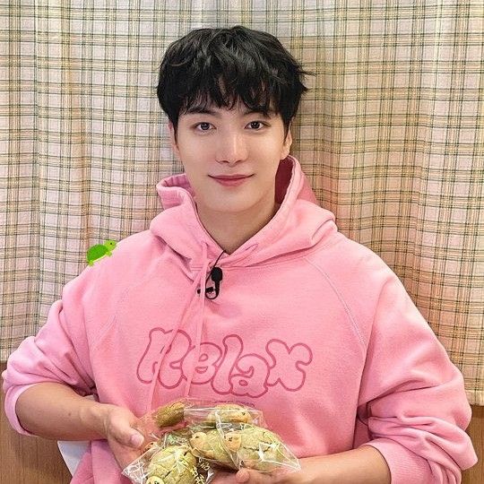 Foto aktivitas terbaru Kim Jonghyeon