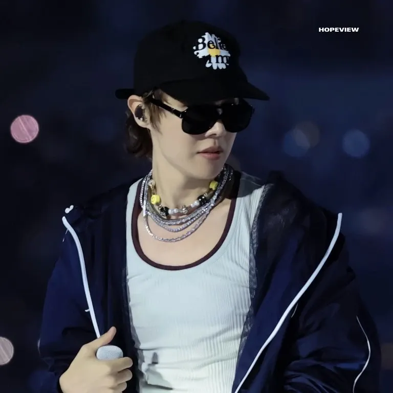 J-hope (防彈少年團)的最新活動照片