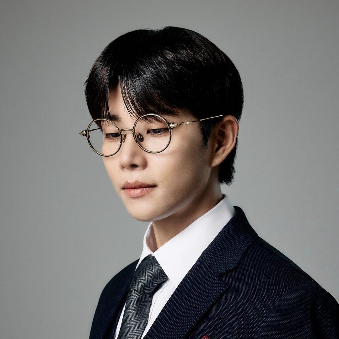 Behind-the-scenes cut of MJ (ASTRO)