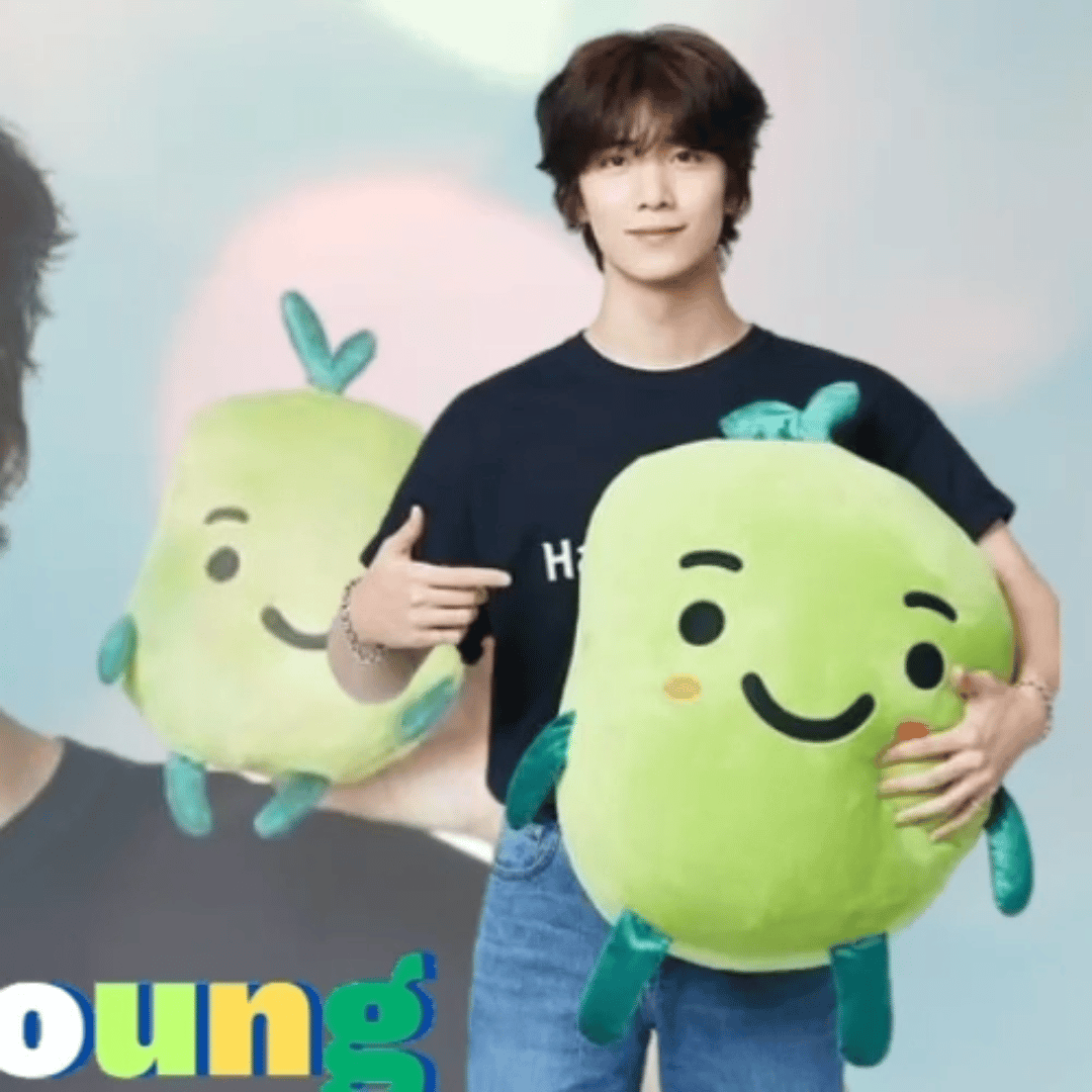 Recent activity shot of Hwiyoung (SF9)