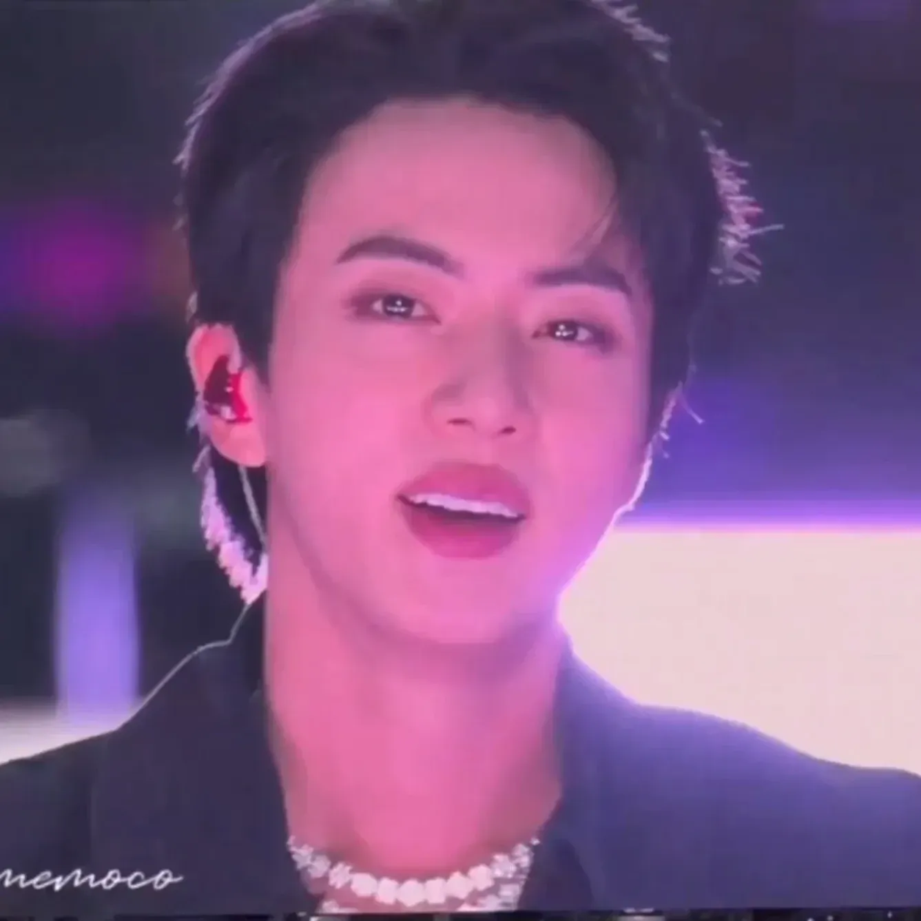 Foto terbaru Jin (BTS)