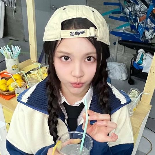 K-POP posts beloved by 하츠투하츠 fans