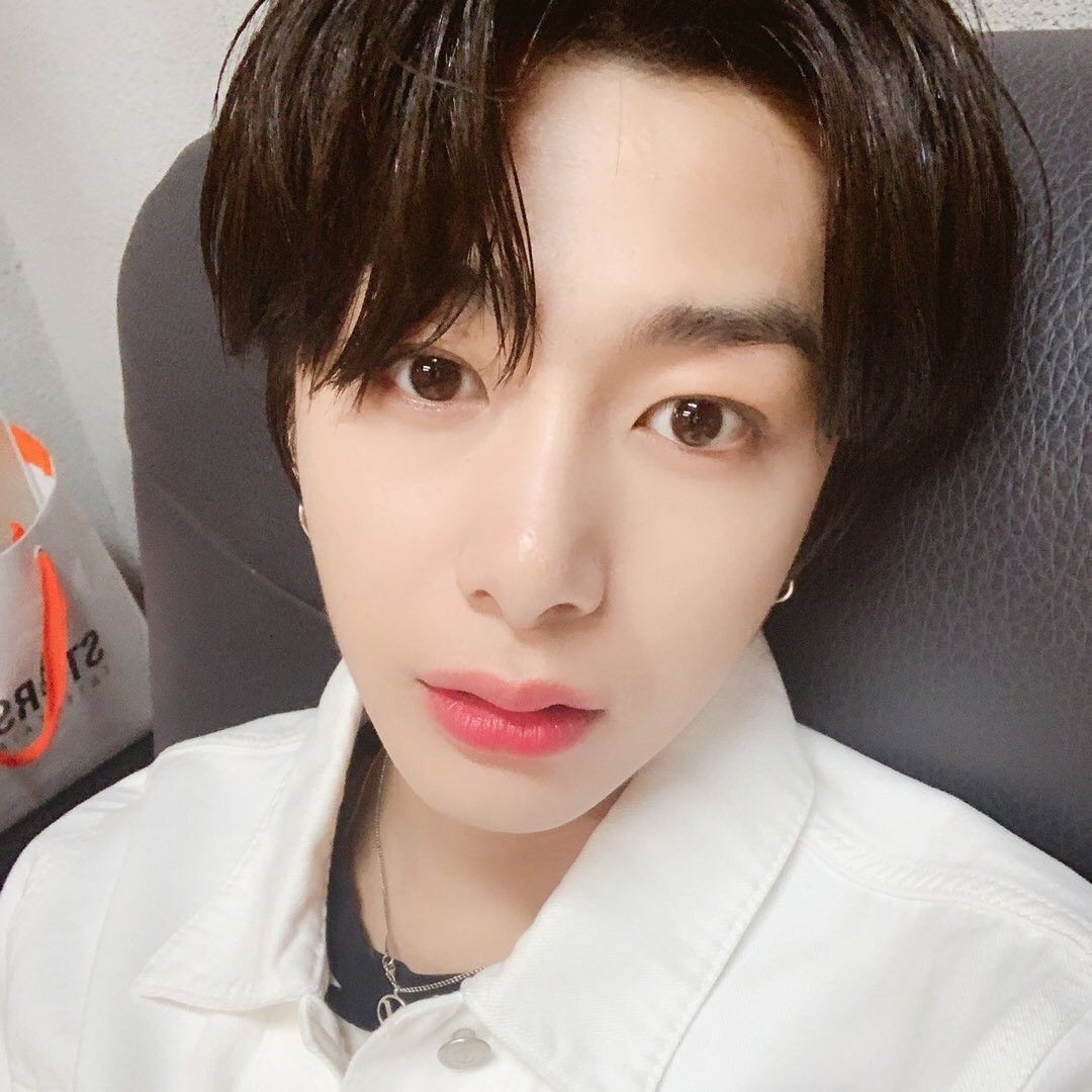 몬스타엑스의 비하인드 컷