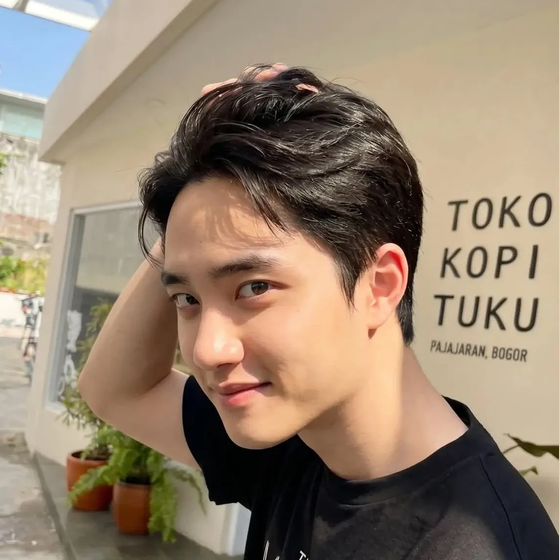 Foto aktivitas terbaru D.O. (EXO)