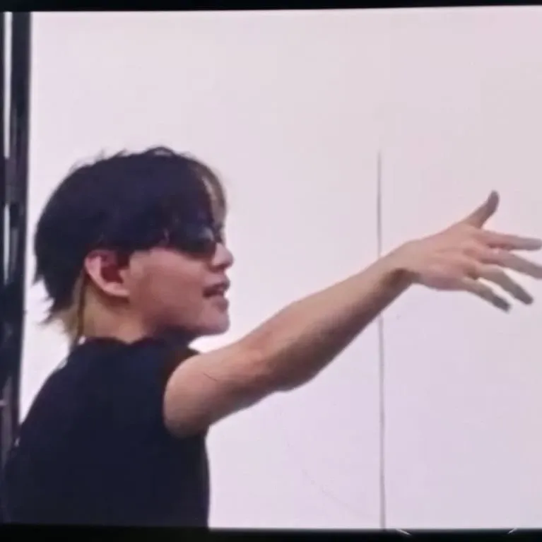 Momen yang diabadikan oleh penggemar V (BTS)