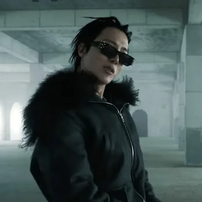 Foto terbaru j-hope (BTS)