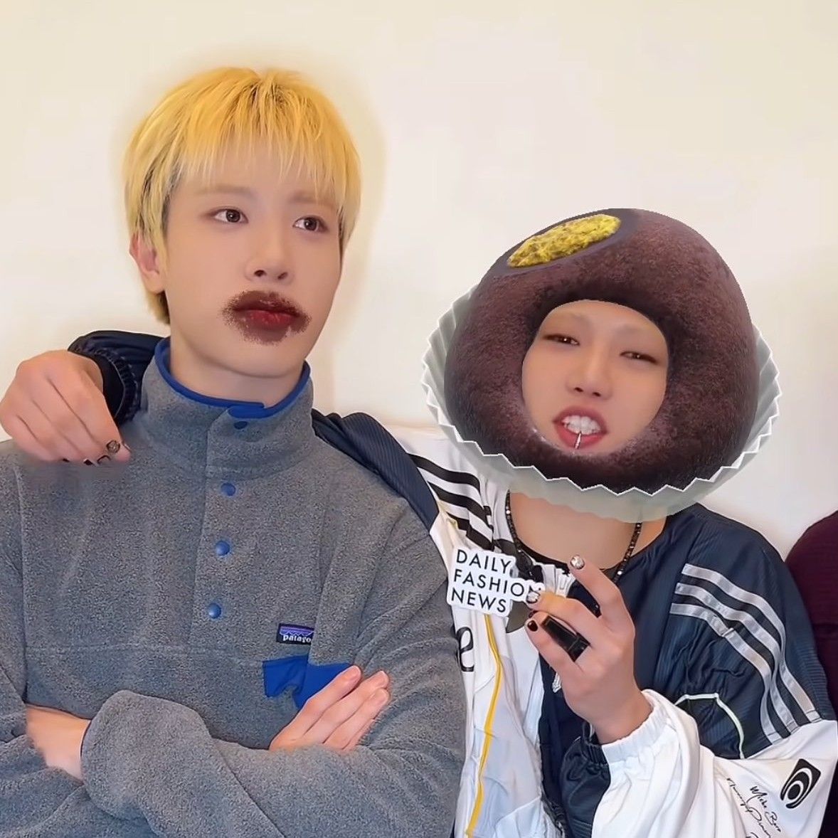 Foto aktivitas terbaru TREASURE