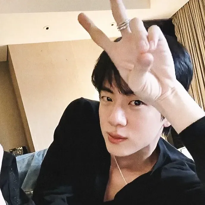 Potret di balik layar Jin (BTS)