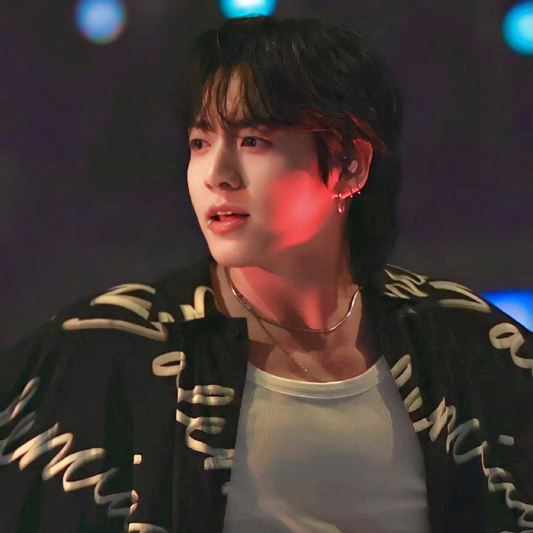 Momen yang diabadikan oleh penggemar Jungkook (BTS)