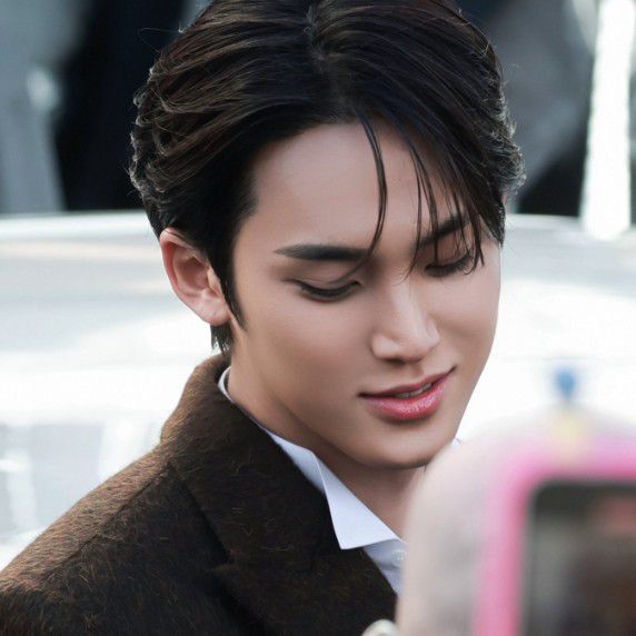 Behind-the-scenes cut of Mingyu (SEVENTEEN)