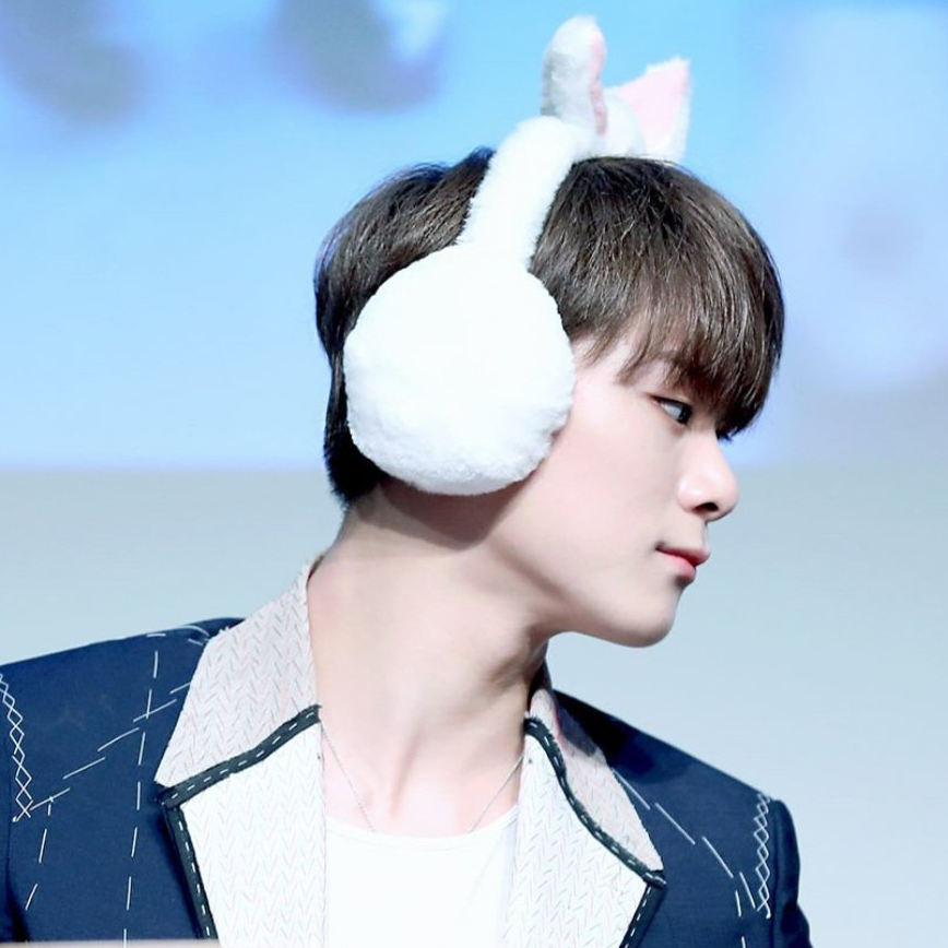 A moment captured by Moonbin (ASTRO)'s fan