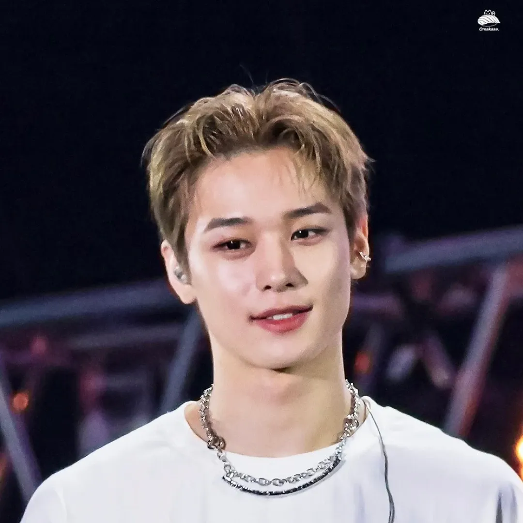 A moment captured by Juyeon (THE BOYZ)'s fan