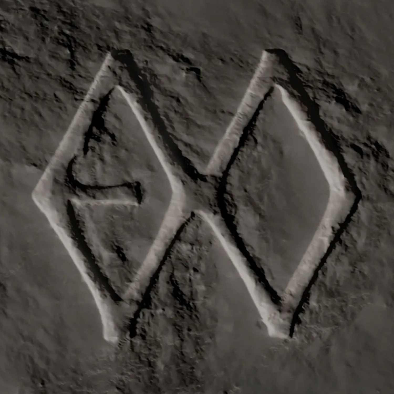 Behind-the-scenes cut of EXO