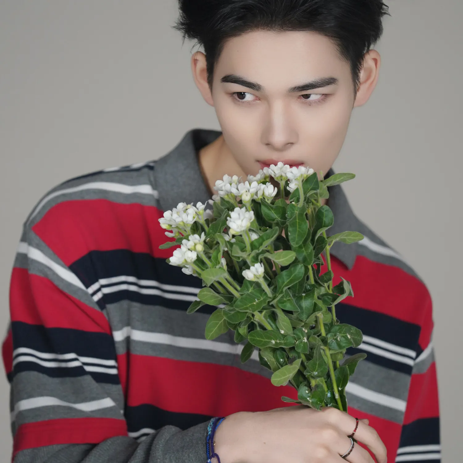 Behind-the-scenes cut of NI-KI (ENHYPEN)