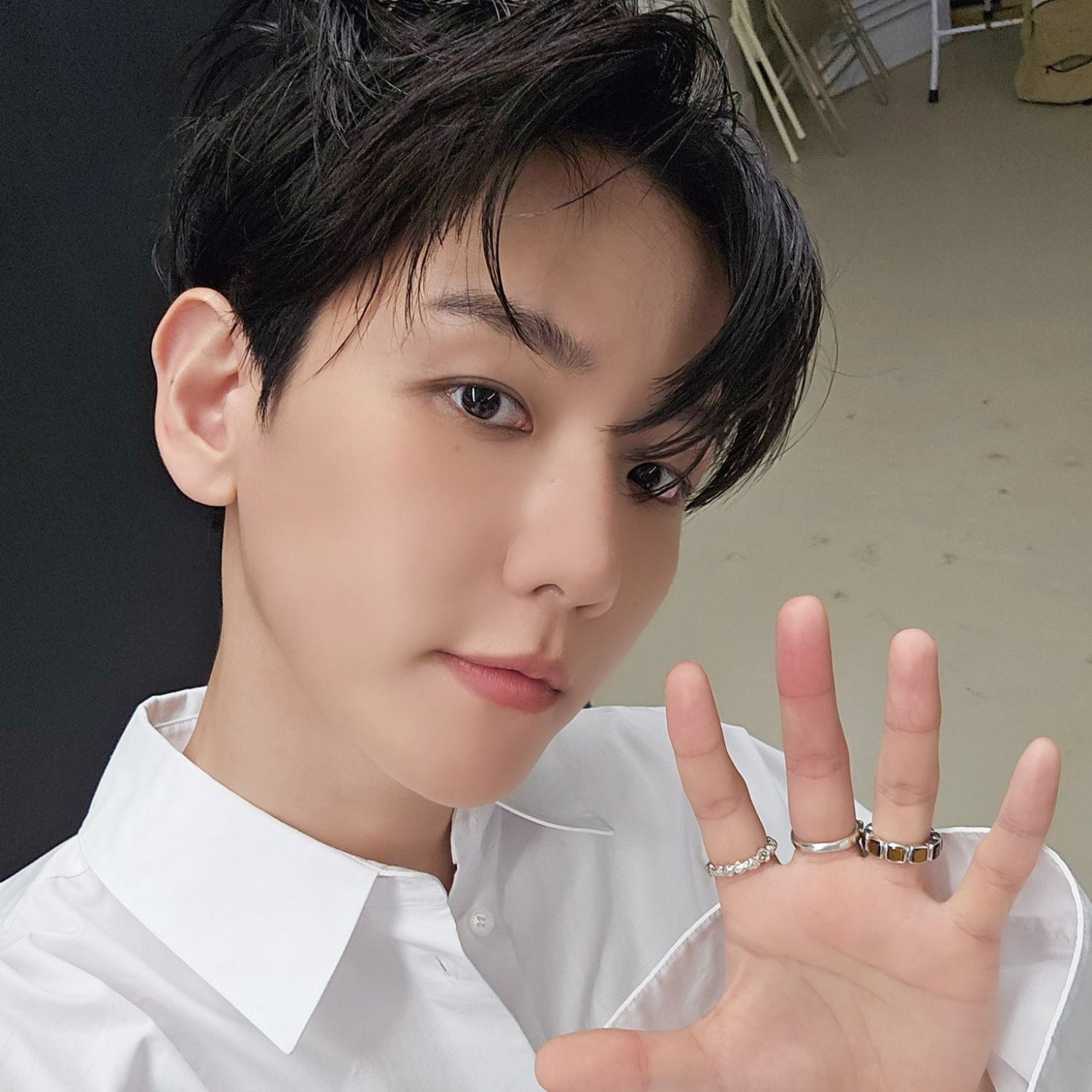 Behind-the-scenes cut of EXO