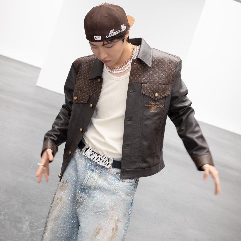 Foto terbaru j-hope (BTS)