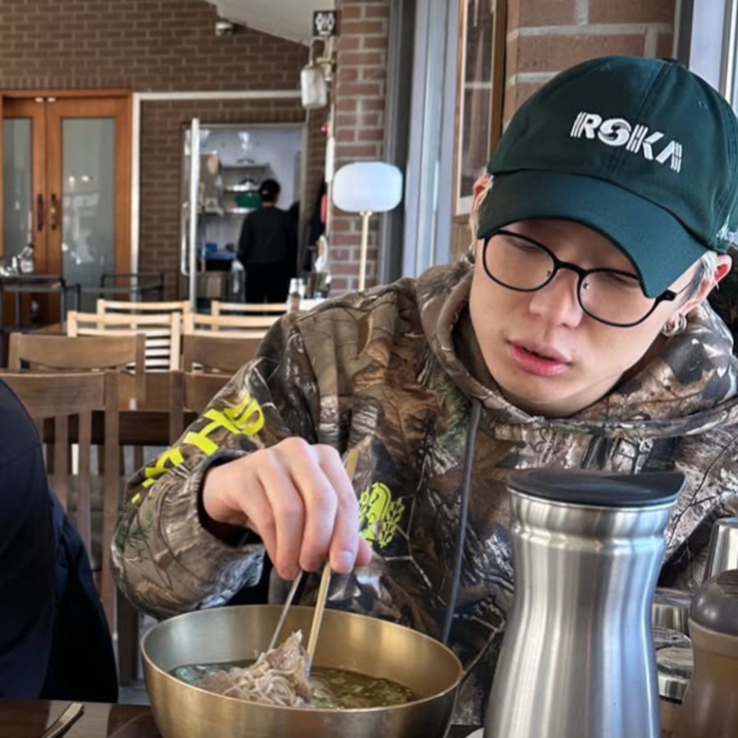 Latest photo of BOBBY (iKON)