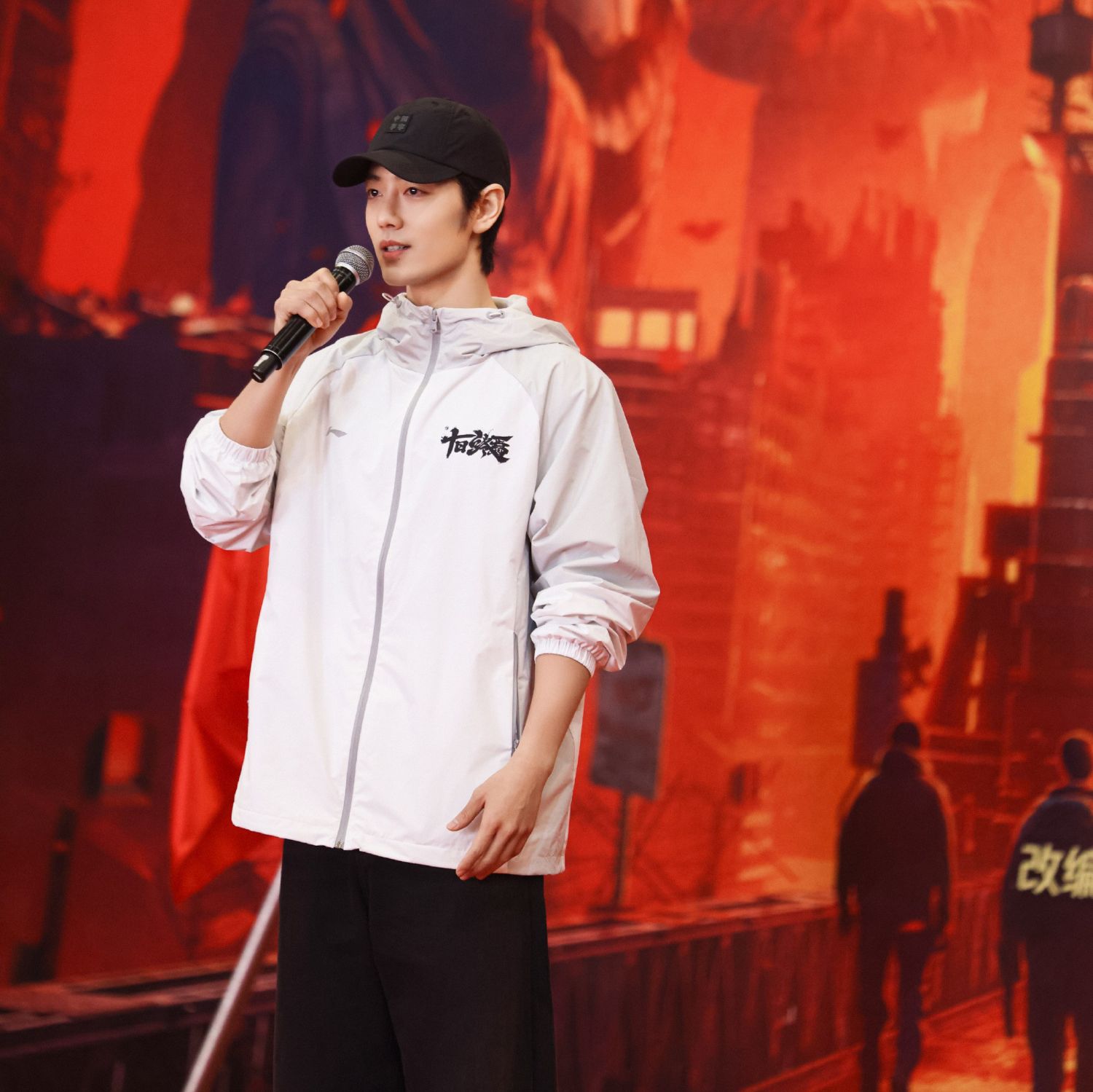 샤오잔의 최신 사진