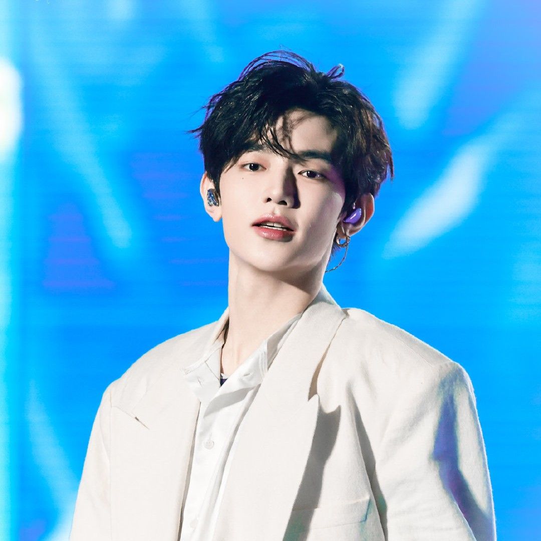 Behind-the-scenes cut of Zhang Hao