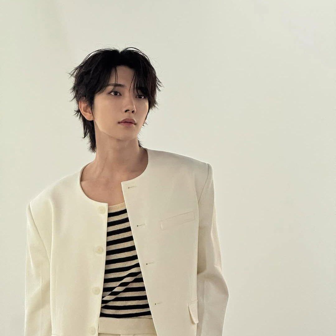 Recent activity shot of Joshua (SEVENTEEN)