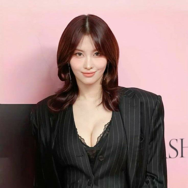 모모 (TWICE)의 비하인드 컷