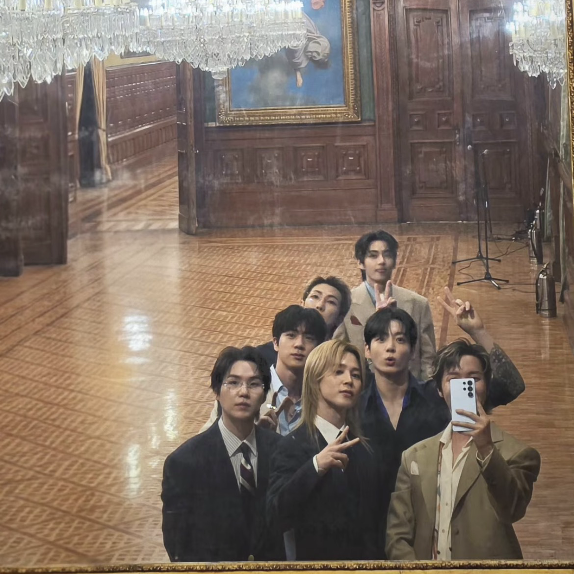 Potret di balik layar MONSTA X