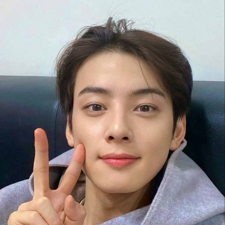 Recent activity shot of Eunwoo (ASTRO)