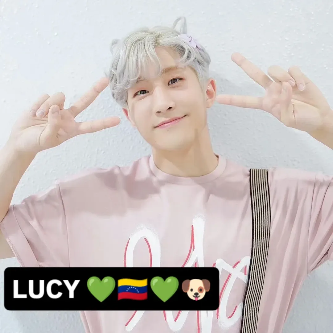 A moment captured by Jinjin (ASTRO)'s fan