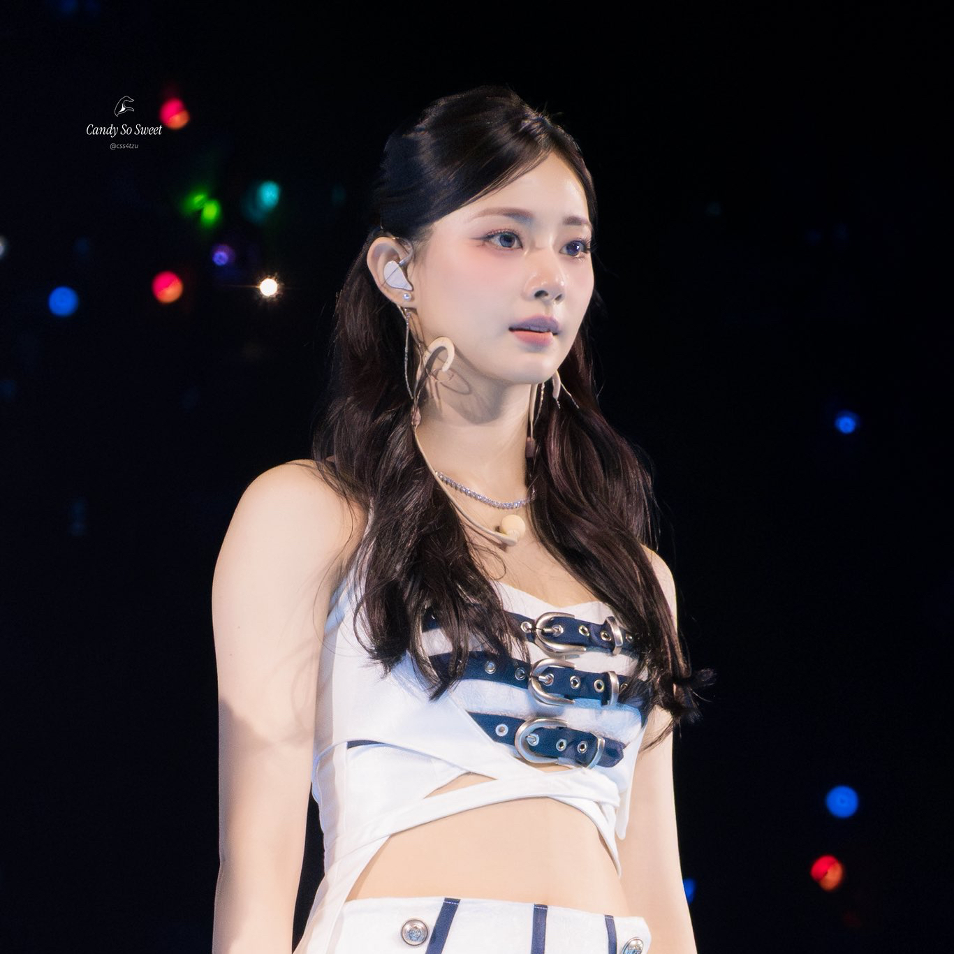 Momen yang diabadikan oleh penggemar Tzuyu (TWICE)