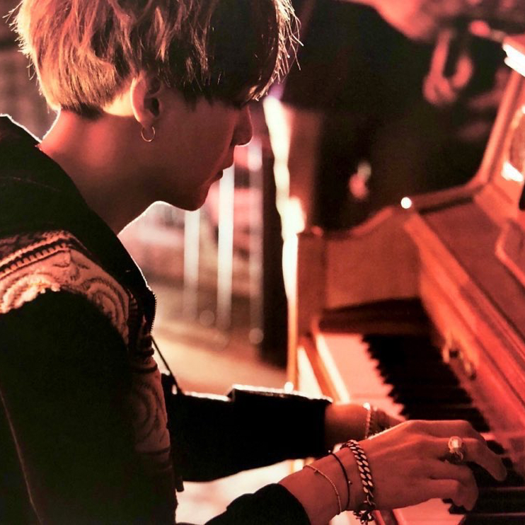 Foto terbaru SUGA (BTS)