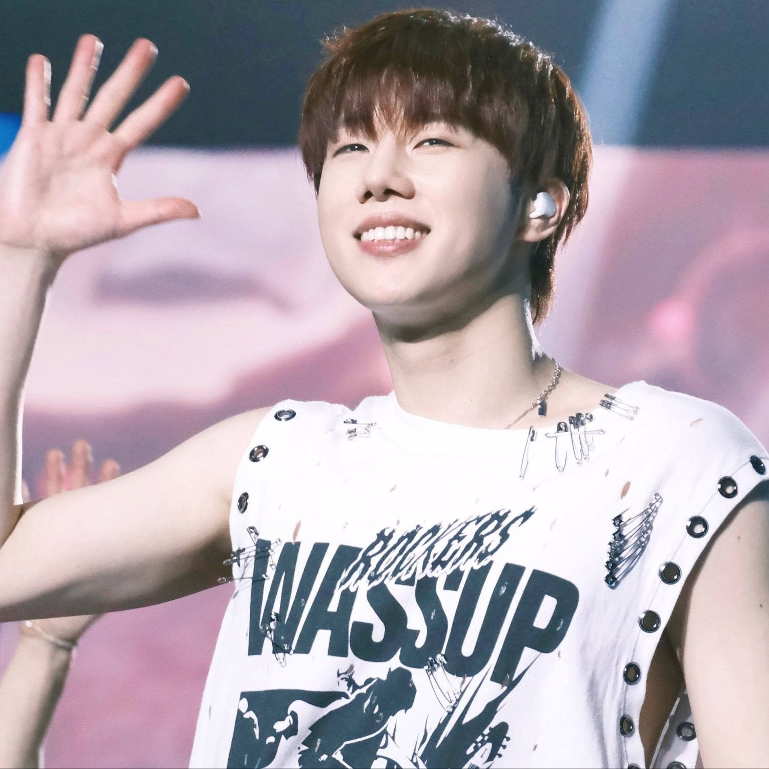 Latest photo of Sungkyu (INFINITE)
