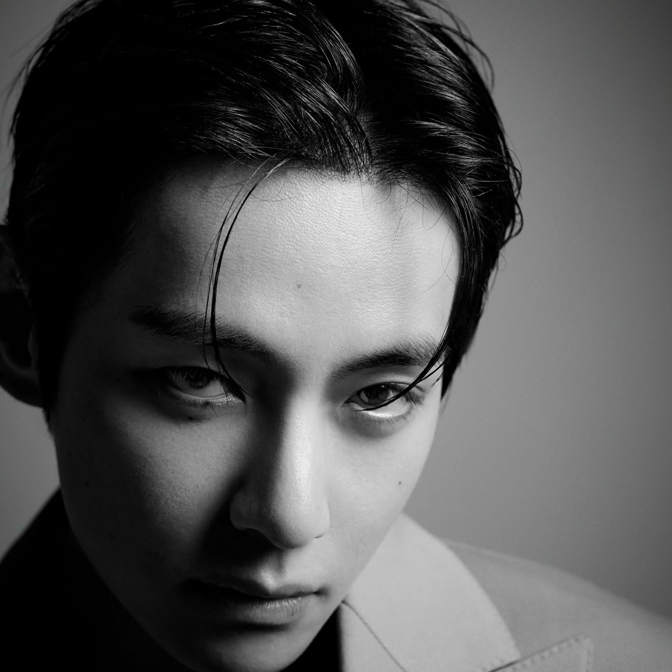 뷔 (방탄소년단)의 최신 사진