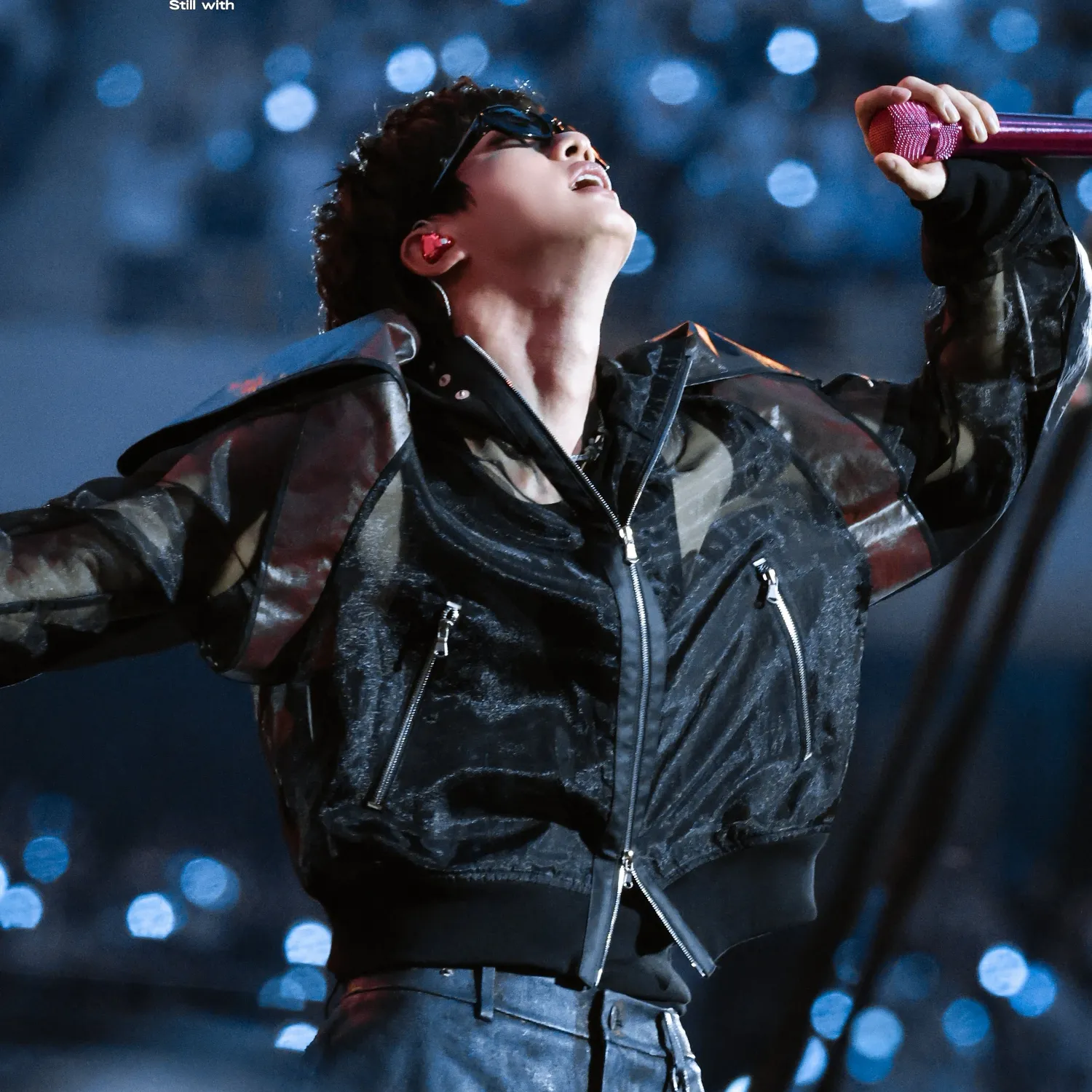 Foto aktivitas terbaru Jin (BTS)