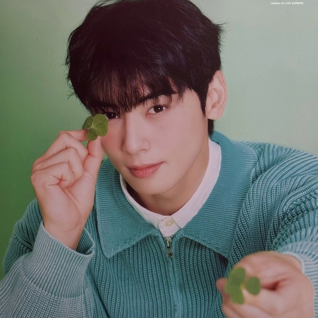 Latest photo of Eunwoo (ASTRO)