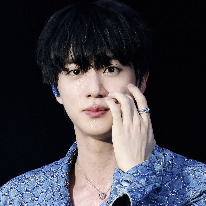 진 (방탄소년단) 최근 활동샷