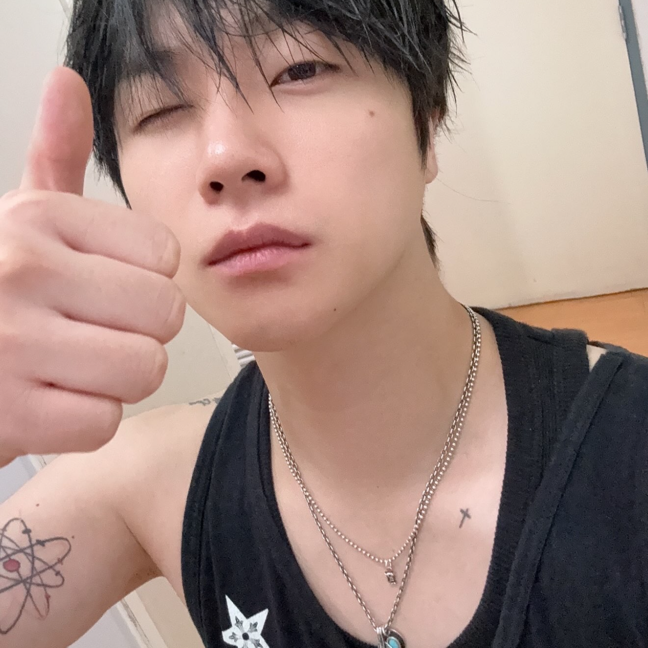 iKON ジナン ファンダムコミュニティ │ KPOP人気No.1アプリ 最愛ドル