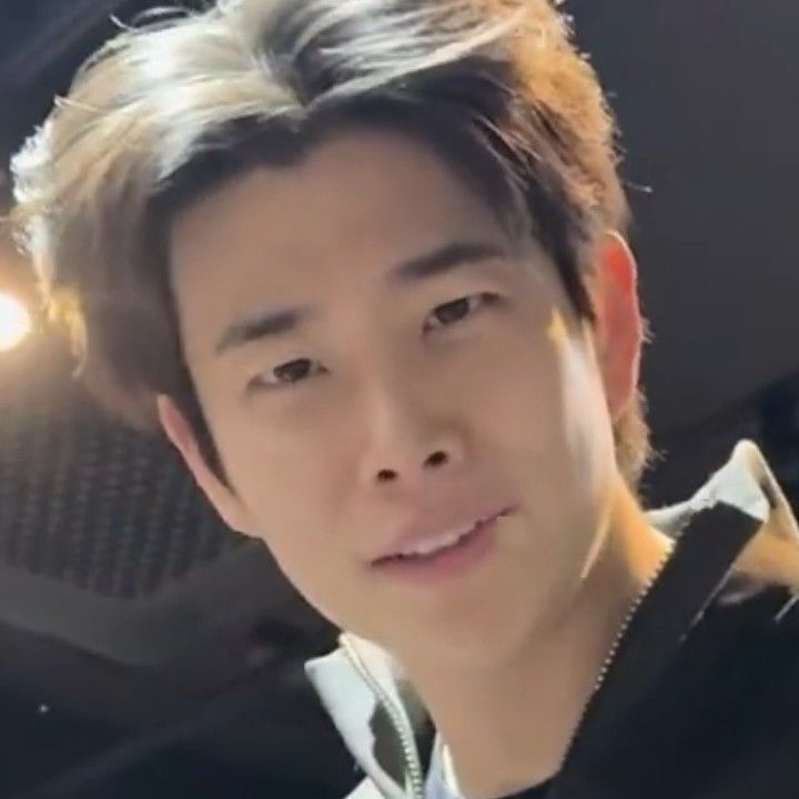 Behind-the-scenes cut of MJ (ASTRO)