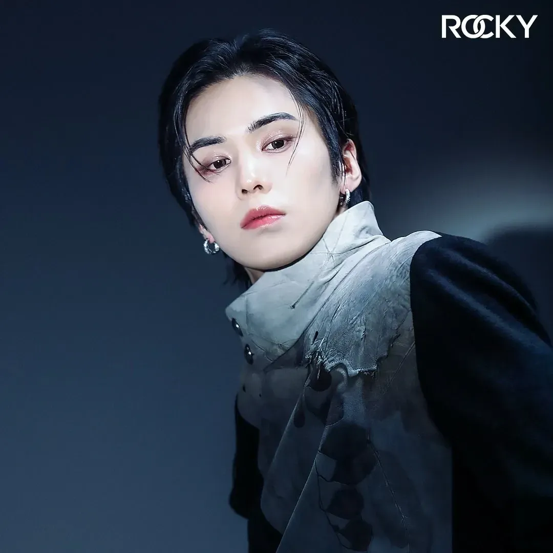 A moment captured by Rocky's fan