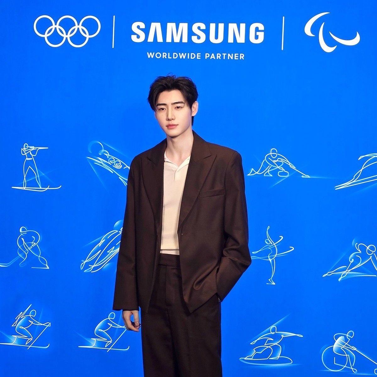 Foto aktivitas terbaru ENHYPEN