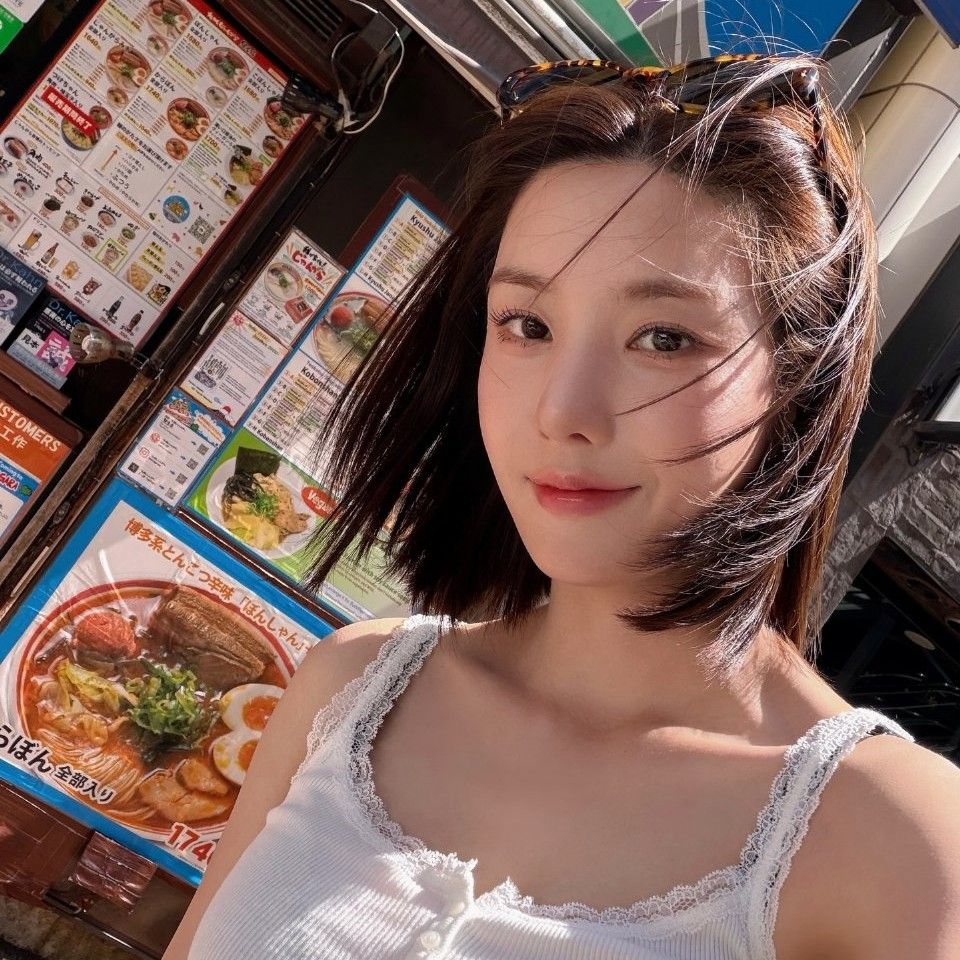 Recent activity shot of Kwon Eunbi