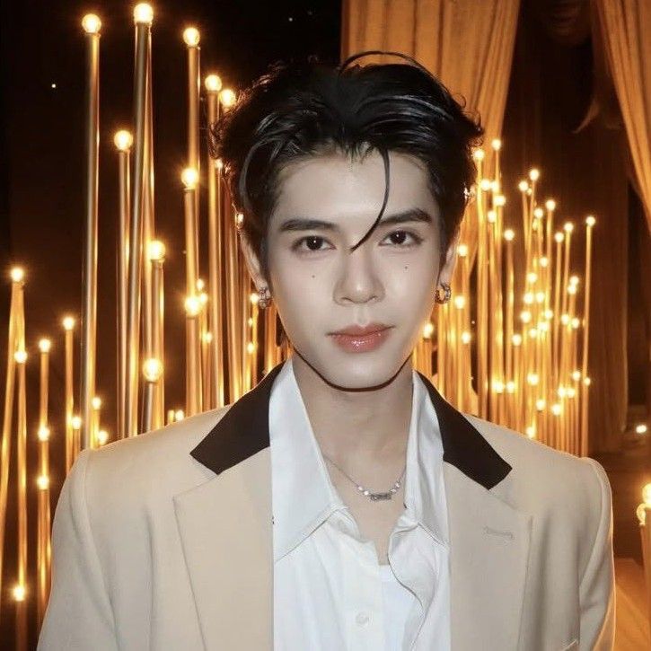 A moment captured by DORN (NexT1DE)'s fan