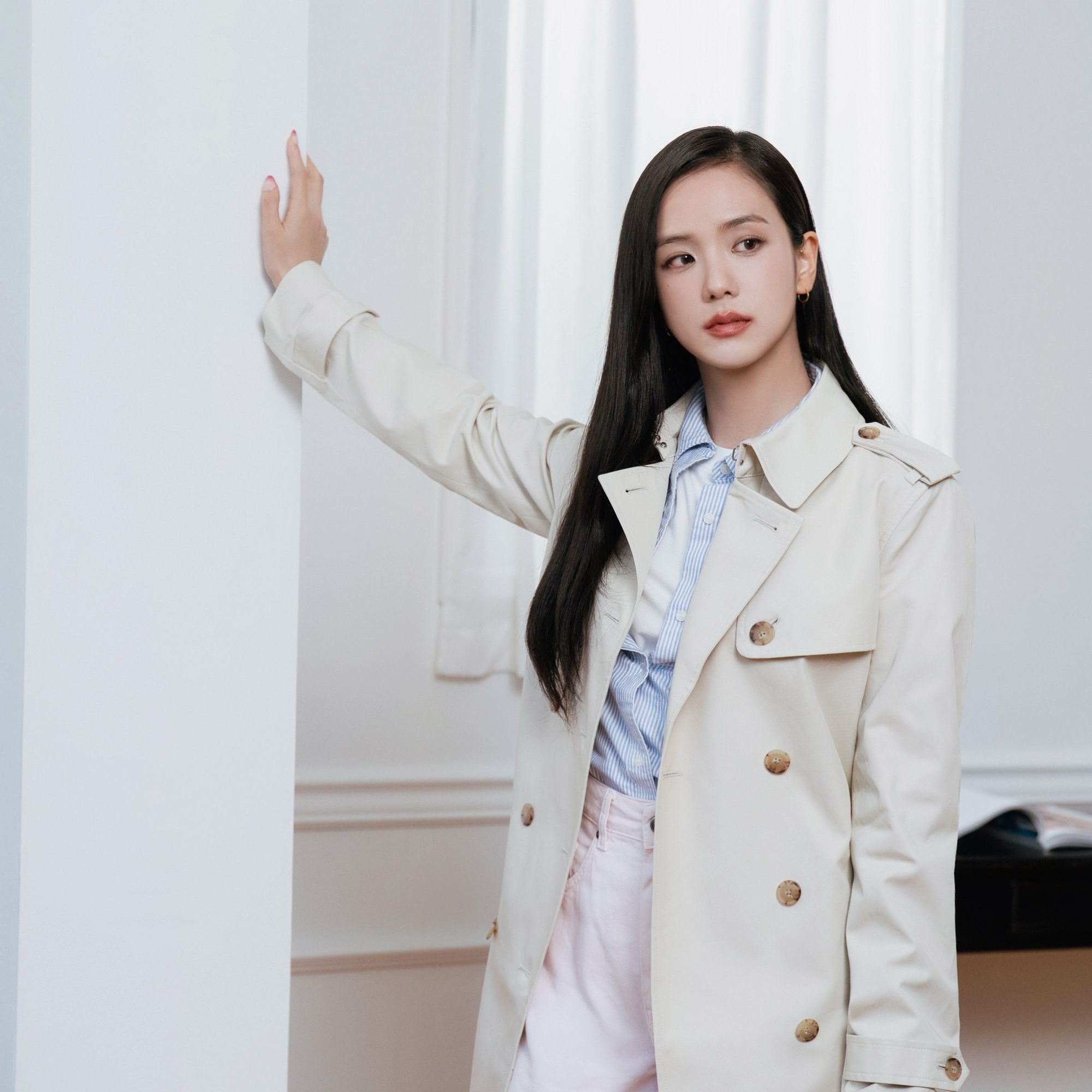 Foto aktivitas terbaru Jisoo (BLACKPINK)